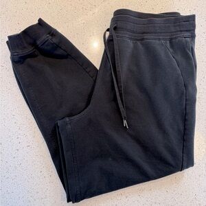 Lululemon Scuba Jogger French Terry, size 14